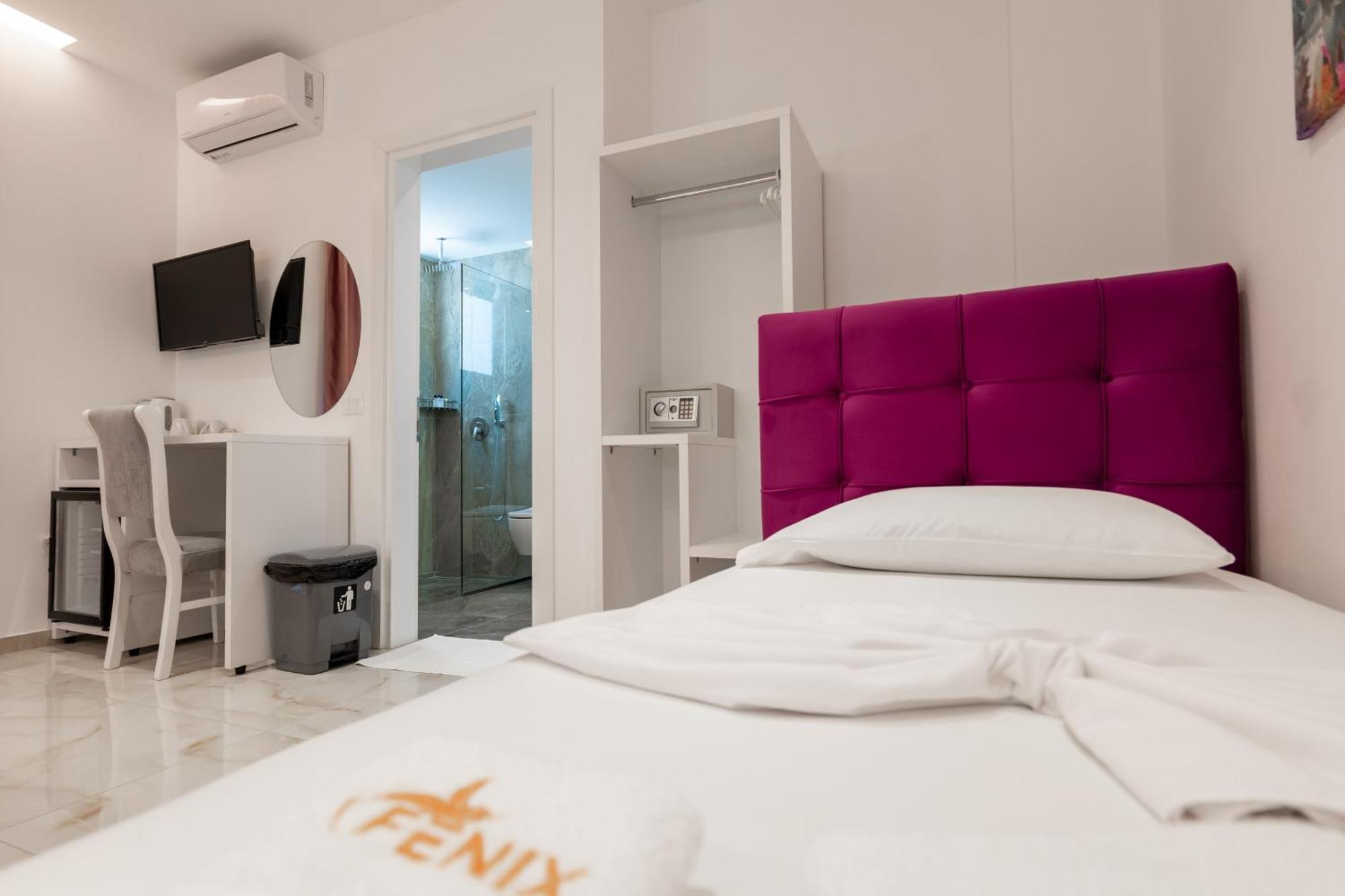 Feniks Hotel Ксамил Экстерьер фото