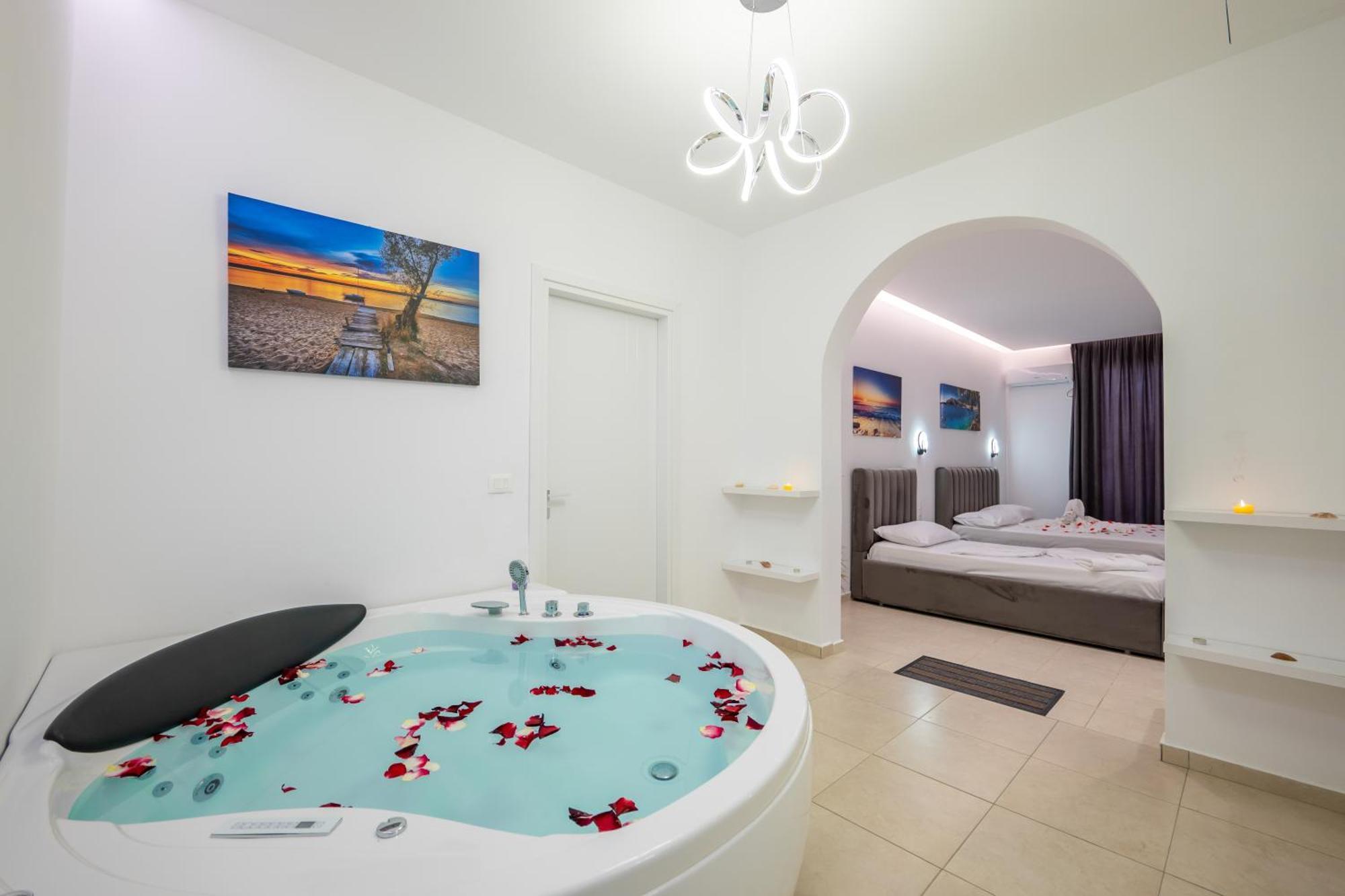 Feniks Hotel Ксамил Экстерьер фото